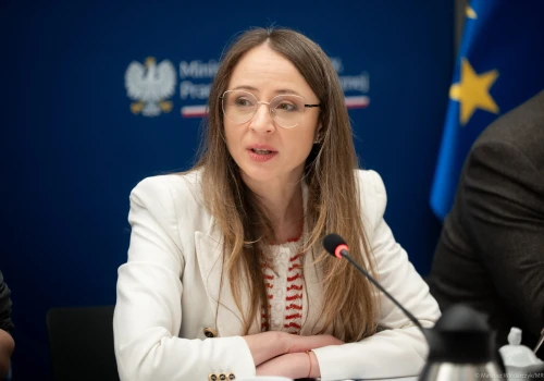 Koniec pracy przy 35°C. Ministra podpisała nowe przepisy