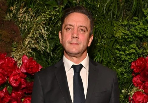 „Po prostu nie mogę uwierzyć w swoje szczęście” - wielki fan Dark Souls, Peter Serafinowicz, zdradza, jak dostał rolę w nadchodzącym filmie Elden Ring