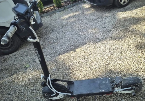 Hulajnogi, które można przerobić na szybsze, staną się nielegalne