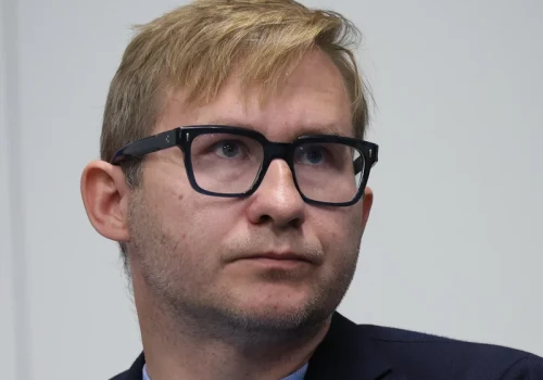 Sierakowski zatrzymany przez Turków. 