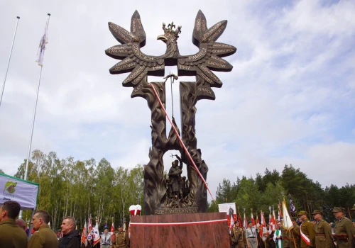 11 lipca Polska oddaje hołd ofiarom ludobójstwa OUN i UPA. To 83. rocznica „krwawej niedzieli”