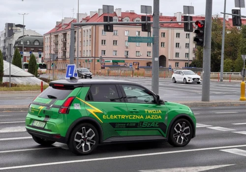 Rewolucja w przepisach na prawo jazdy! Plac manewrowy w końcu zniknie, pojawią się kamery i zmienią się pytania