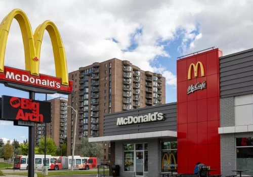 McDonald’s szuka nowych możliwości rozwoju w Polsce. Sieć chce adaptować zabytki pod restauracje