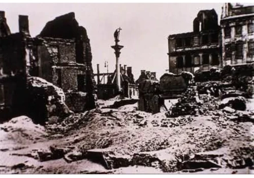 Historia uczy, że wobec Niemiec naiwność nigdy nie była dobrą doradczynią