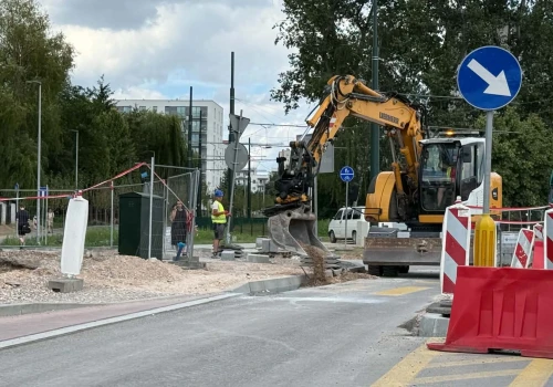 Drogowy maraton w Krakowie. Zamknięte ulice, zwężenia i przerwa w ruchu tramwajów