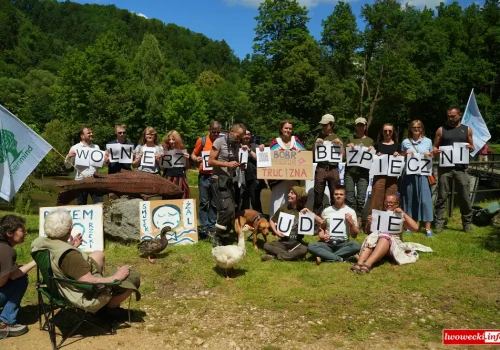 Manifestacja przy zaporze w Pilchowicach