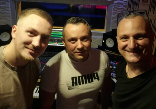 Legenda disco polo nie powiedziała ostatniego słowa. Voyager nagrywa nowe hity