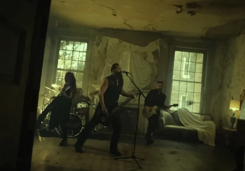 Skillet prezentuje teledysk do nowego singla Scream. Kultowy utwór Monster zalicza wspaniały kamień milowy