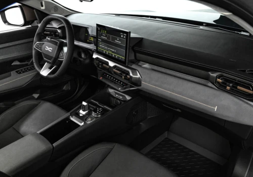 Akumulator w hybrydzie może kosztować nawet 4000 euro. Renault, Dacia, Audi, Volkswagen i Volvo