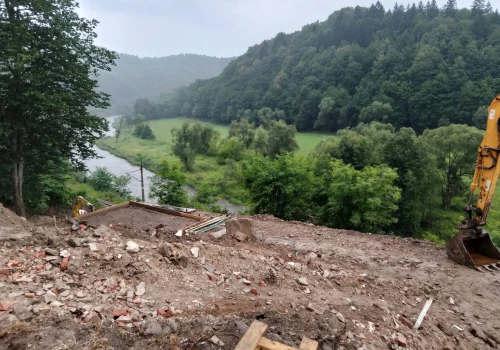 Mur oporowy linii kolejowej Tarnów–Leluchów zamieni się w turystyczną atrakcję
