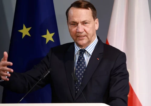 Burza po słowach Łukasiewicza na Wołyniu. Sikorski broni dyplomaty