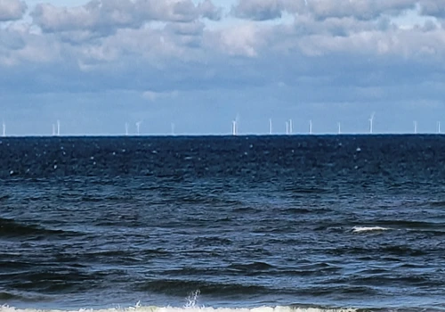 Popłynął prąd z pierwszej polskiej farmy wiatrowej na Bałtyku