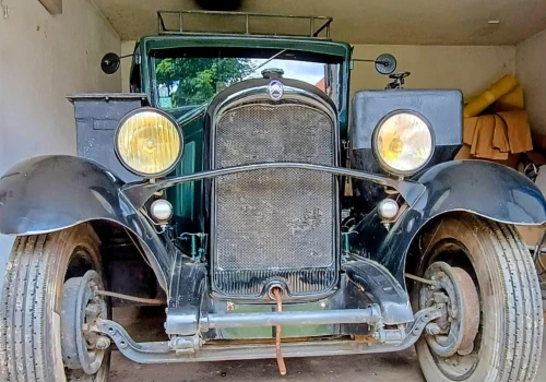 Prawie 100-letni Citroën AC4 trafił do polskiego muzeum. Ma instalację na gaz drzewny