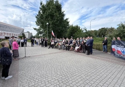 „Ta rana jest bardzo wielka”. Poruszające obchody Narodowego Dnia Pamięci Ofiar Ludobójstwa w Koninie
