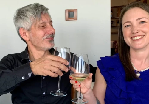 Mój partner jest ode mnie o 17 lat starszy. Przez to nieustannie prowadzę 