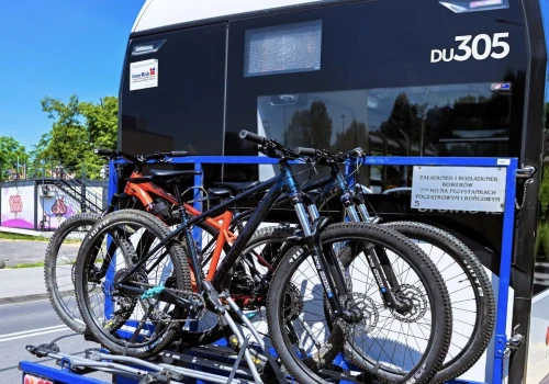 Wybierasz się dziś na rower, do ZOO lub nad wodę? Sprawdź, które linie rekreacyjne i sezonowe kursują w ten weekend w Krakowie