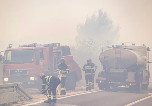 Pożar na turystycznej wyspie. Do akcji ruszyły samoloty gaśnicze