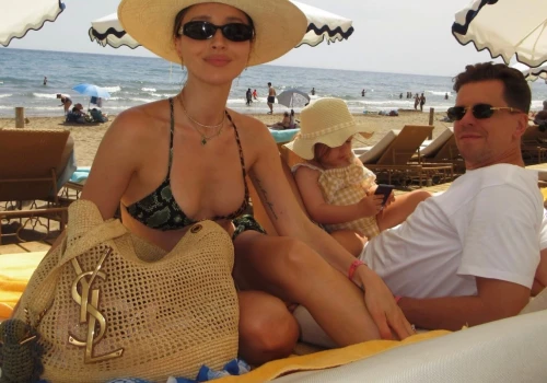 Szczęsna pokazała zdjęcie z plaży. Internauci wychwycili coś jeszcze