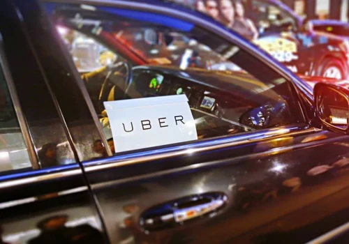 Koniec jazd bez trzymanki. Uber i Bolt mają przestać pogrywać z pasażerami