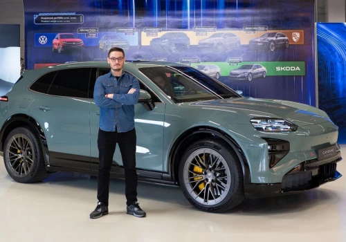 Widziałem jak powstaje najmocniejsze Porsche. Byłem tam, gdzie prawie nikt nie ma wstępu