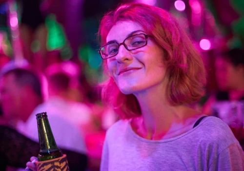 Opener, OFF Festival, Męskie Granie… Co dzieci i młodzież wynoszą z letnich festiwali? Badania pokazują związek z późniejszym piciem alkoholu