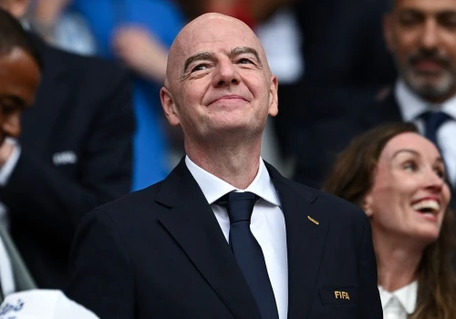 Więcej pieniędzy, więcej władzy, więcej krytyki: Największym wygranym piłkarskich mistrzostw świata jest prezydent FIFA Gianni Infantino