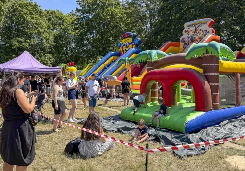 Dobra zabawa i festiwal kolorów na Psiej Polanie