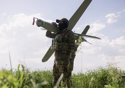NATO może zostać z milionami bezużytecznych dronów. 