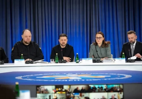 Polityczne trzęsienie ziemi na Ukrainie. Rezygnacja premiera