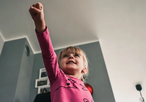 W tym jedynacy są lepsi od dzieci z rodzeństwem. Niezależność to dopiero początek