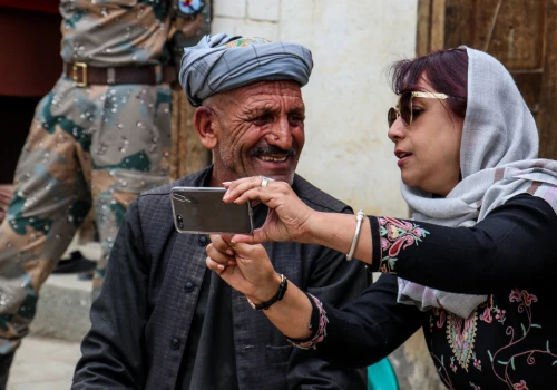 Talibowie wypowiadają wojnę smartfonom