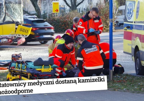 Do ratowników medycznych zaczęły trafiać kamizelki odporne na dźgnięcia nożem