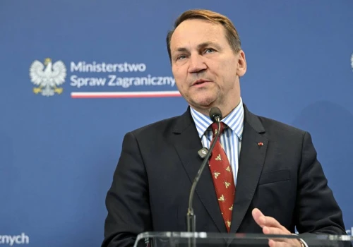 Radosław Sikorski reaguje na groźby Pieskowa. 