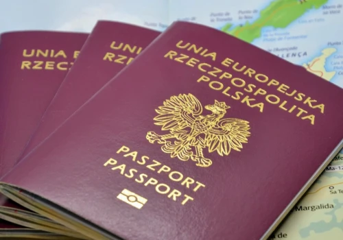 Są wakacje, a ty masz nieważny paszport. Ile czeka się na dokument?