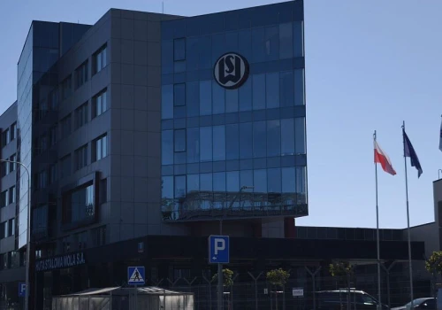 Zbrojeniowy gigant ze Stalowej Woli zatrudnia. Dostępne nowe oferty pracy