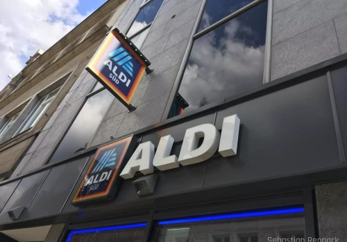 Aldi zdradza tajemnicę swojego sukcesu. Masło migdałowe i plan podboju za 9 miliardów