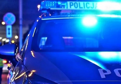 Gdynia. Zaatakowali 15-latka i ściągnęli z niego koszulkę