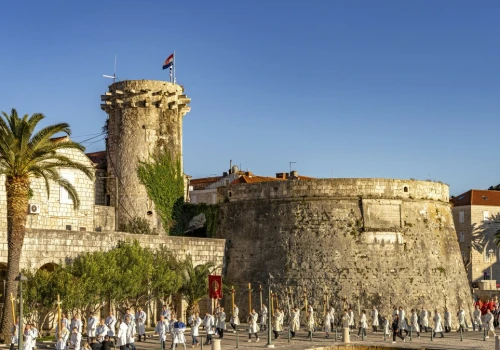 Korčula walczy z pożarem. Ponad 200 strażaków w akcji ratowniczej