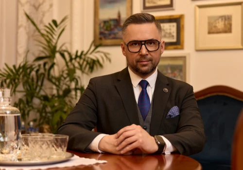 Minister nauki mówi o zmianach w finansowaniu. 