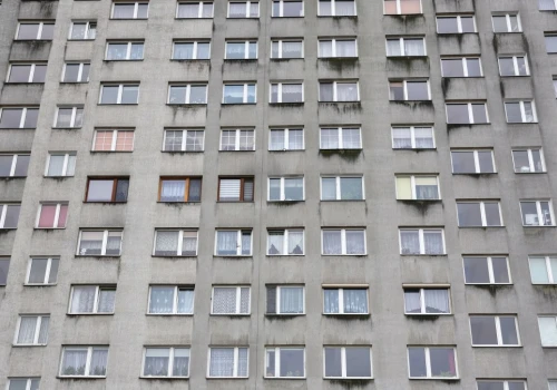 Wychowaliście się w bloku? Sprawdźcie, co wiecie o tych z PRL