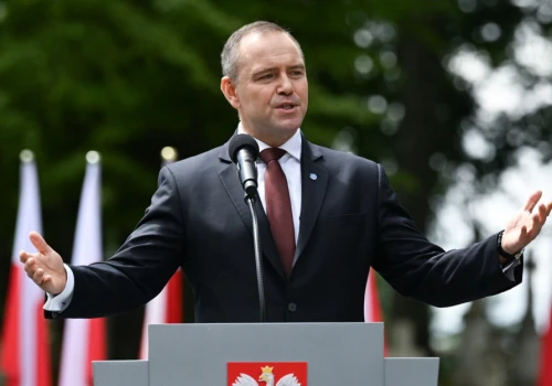 Nowe świadczenie dla seniorów. Prezydent podejmuje decyzję