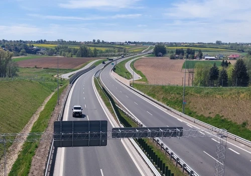 Ponad 1 mld euro na budowę dróg z EBI