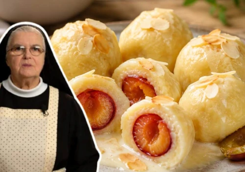 Idealne knedle ze śliwkami krok po kroku. Siostra Aniela zdradza swój trik