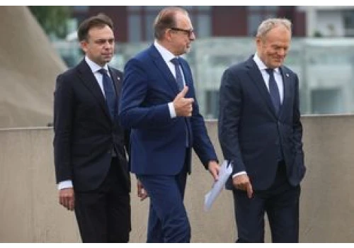 Wybrali Polskę. Kosmiczna inwestycja. Premier ogłosił decyzję
