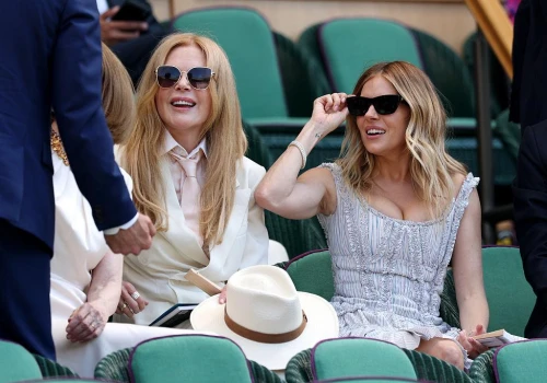 Keira Knightley cała na biało, księżna Kate w elektryzującym garniturze. Oto 7 najlepszych stylizacji z Wimbledonu 2026