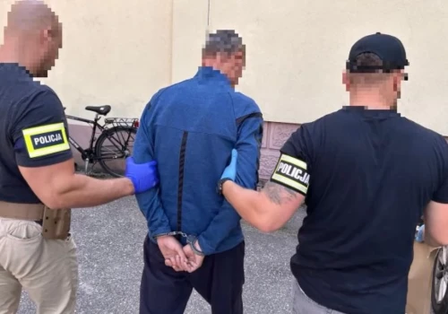 Chojniccy policjanci zatrzymali 48-latka podejrzanego o rozbój i kradzież zuchwałą