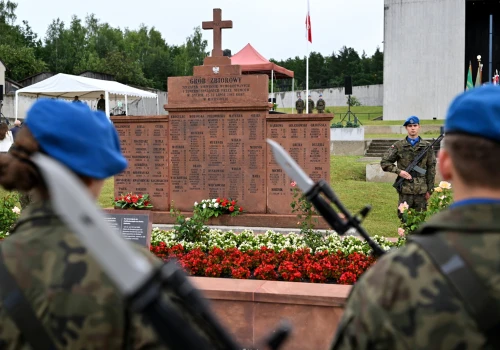 Michniów: obchody 83. rocznicy pacyfikacji wsi Michniów oraz Dnia Walki i Męczeństwa Wsi Polskiej