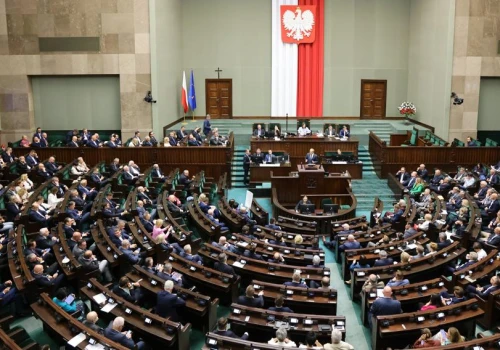 Sejm wyleje zapasy alkoholu? Zaskakujące skutki prohibicji Czarzastego
