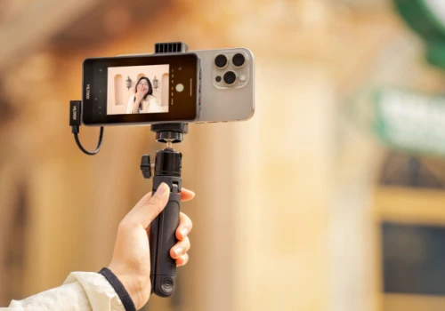 Viltrox DC-T1 - selfie screen dla twórców rolek i mobilnych vlogów