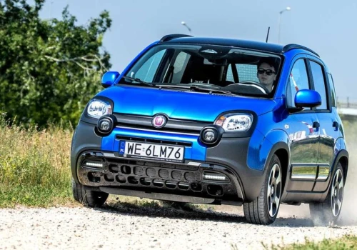 Fiat Pandina Hybrid 1.0 GSE 65 to obecnie najtańsze auto w Polsce. Jak jeździ? | TEST